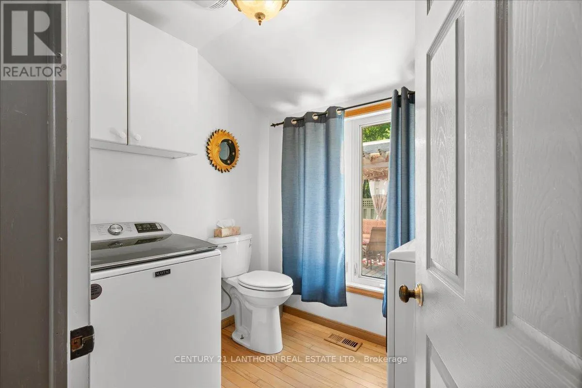 1207 SHANNON ROAD