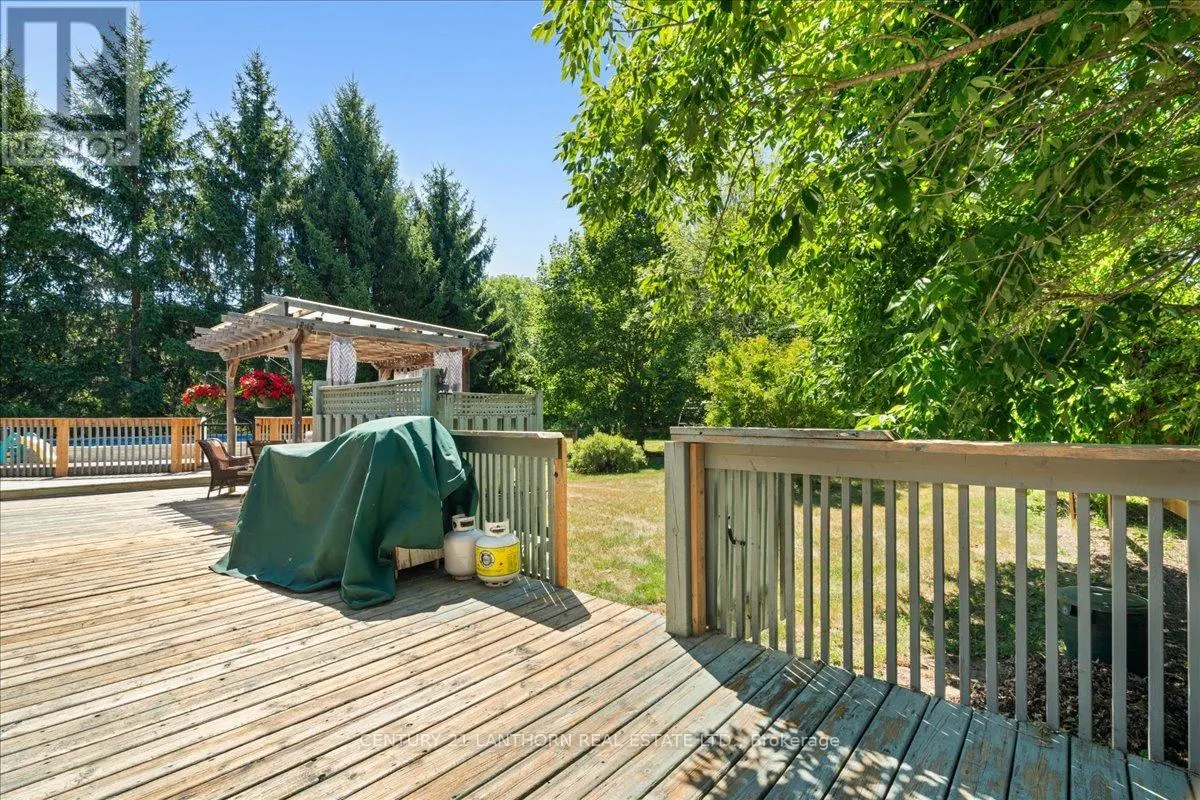 1207 SHANNON ROAD