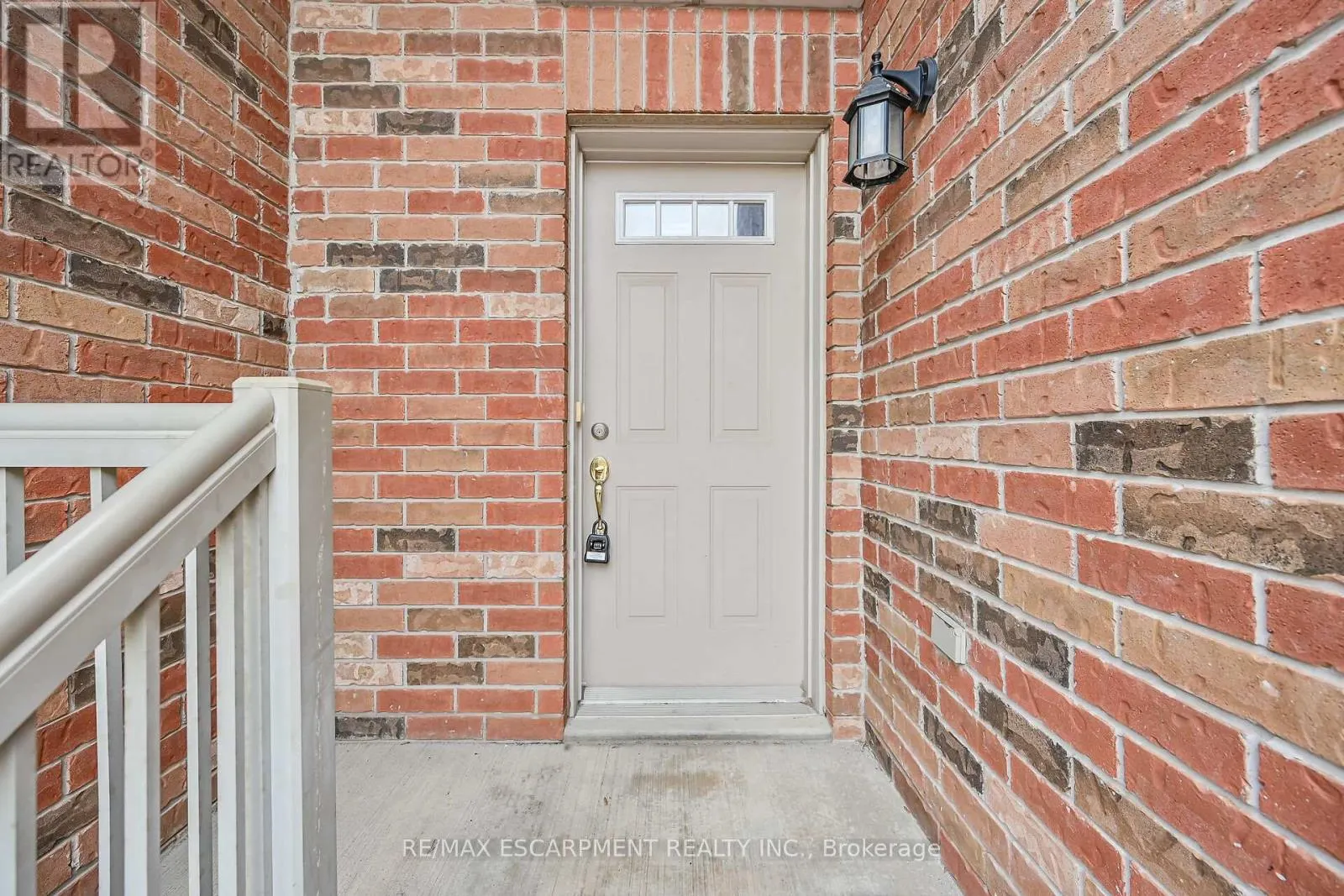 21 - 242 UPPER MOUNT ALBION ROAD