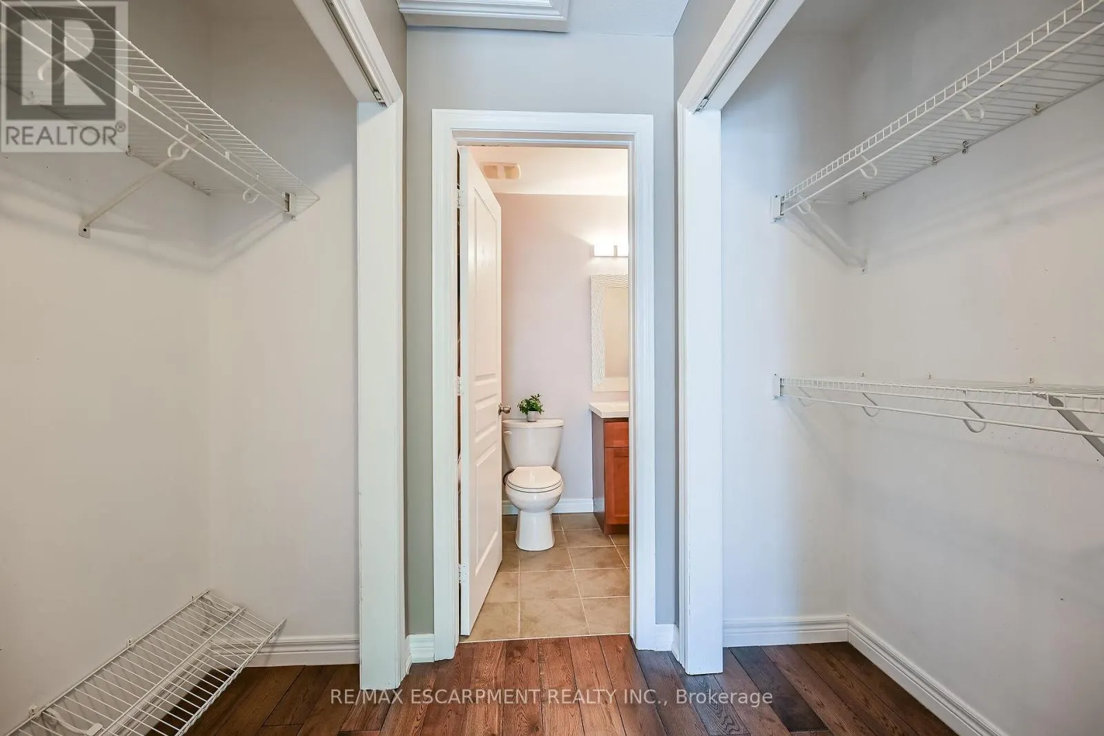 21 - 242 UPPER MOUNT ALBION ROAD