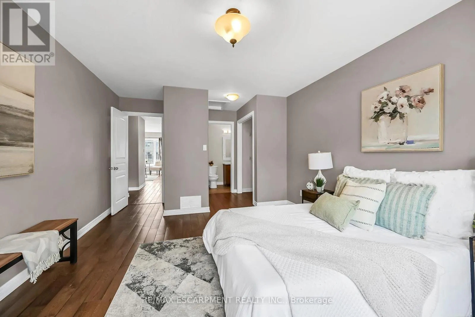 21 - 242 UPPER MOUNT ALBION ROAD