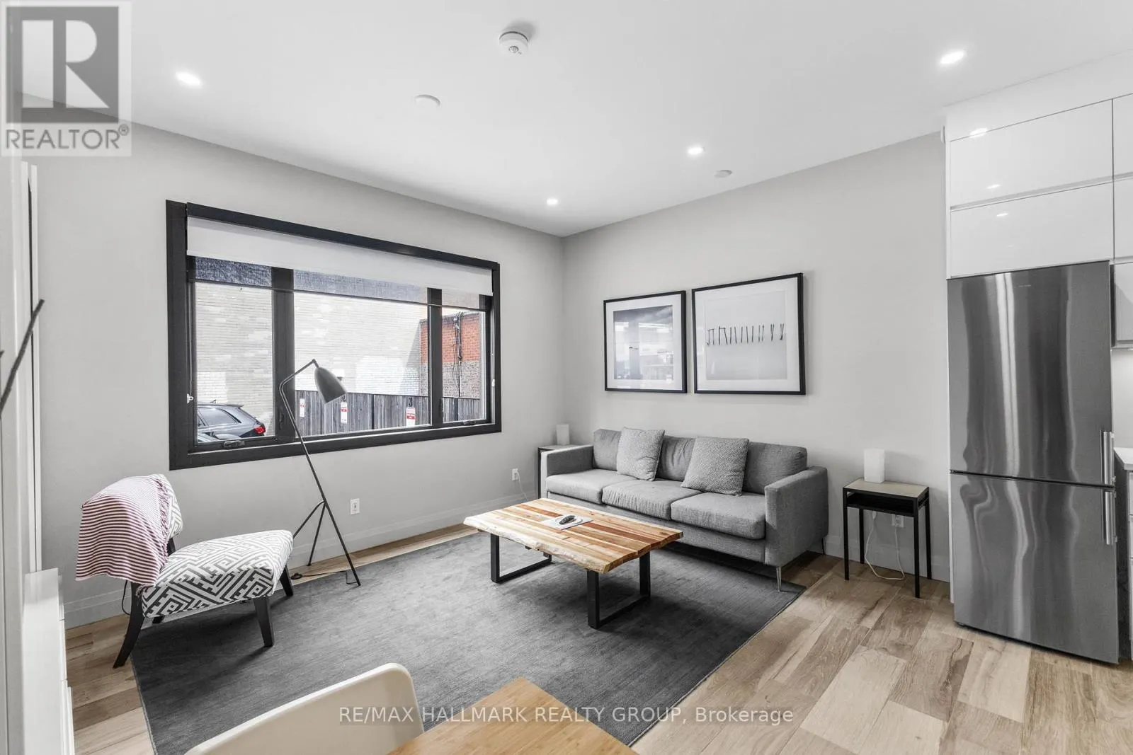 2 - 201 MACLAREN STREET