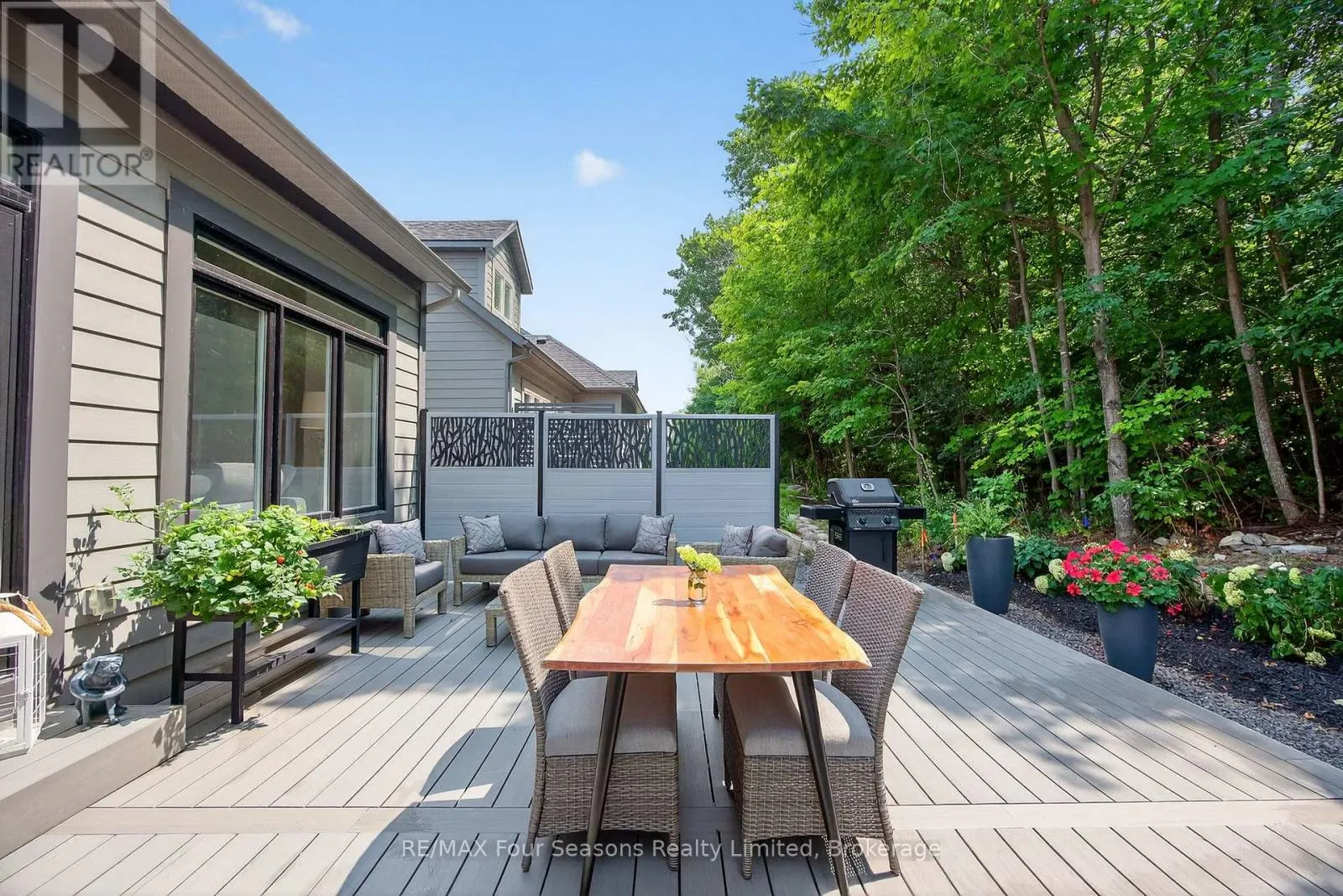 112 SCHOONERS LANE
