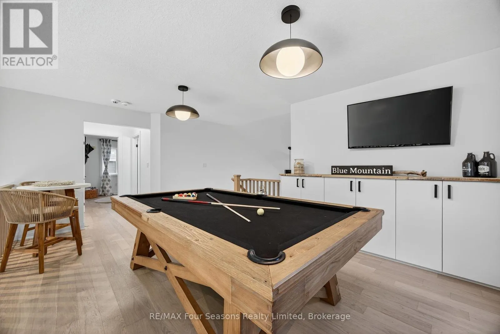 112 SCHOONERS LANE