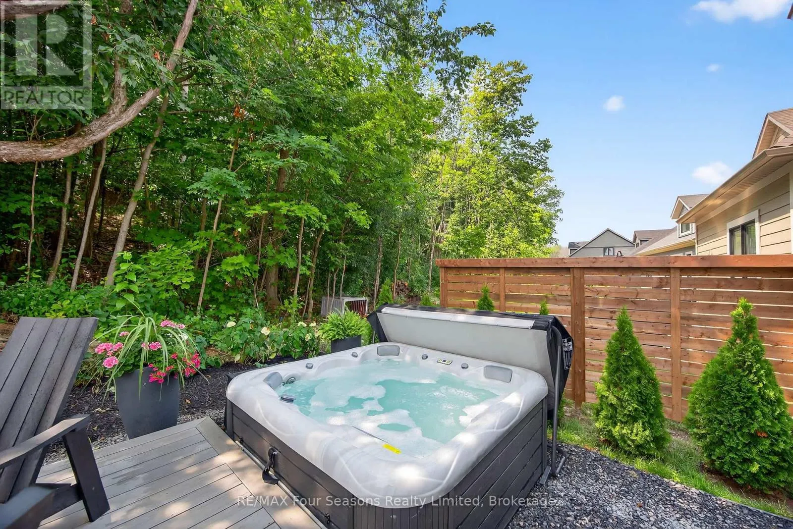 112 SCHOONERS LANE