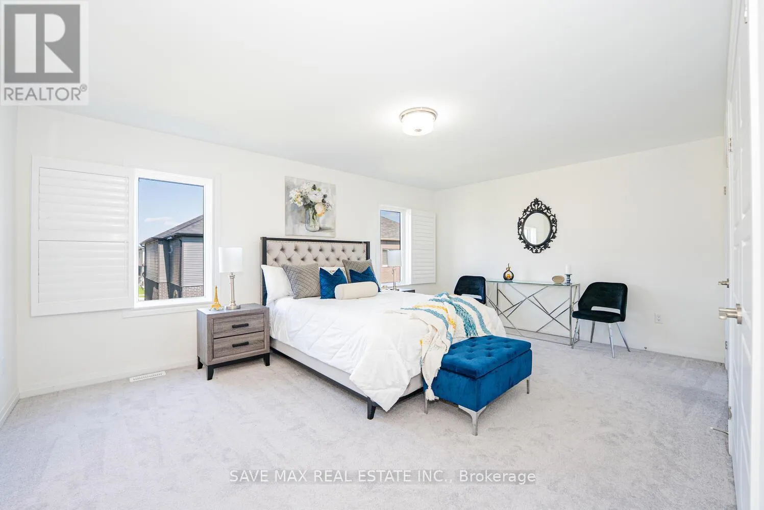 44 WAKELING DRIVE