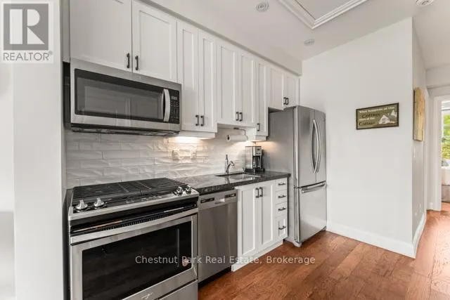 B206 - 1869 MUSKOKA ROAD 118 ROAD W, #B206