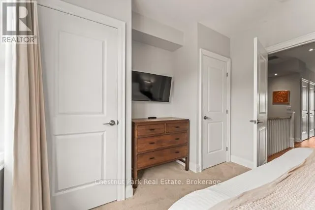 B206 - 1869 MUSKOKA ROAD 118 ROAD W, #B206