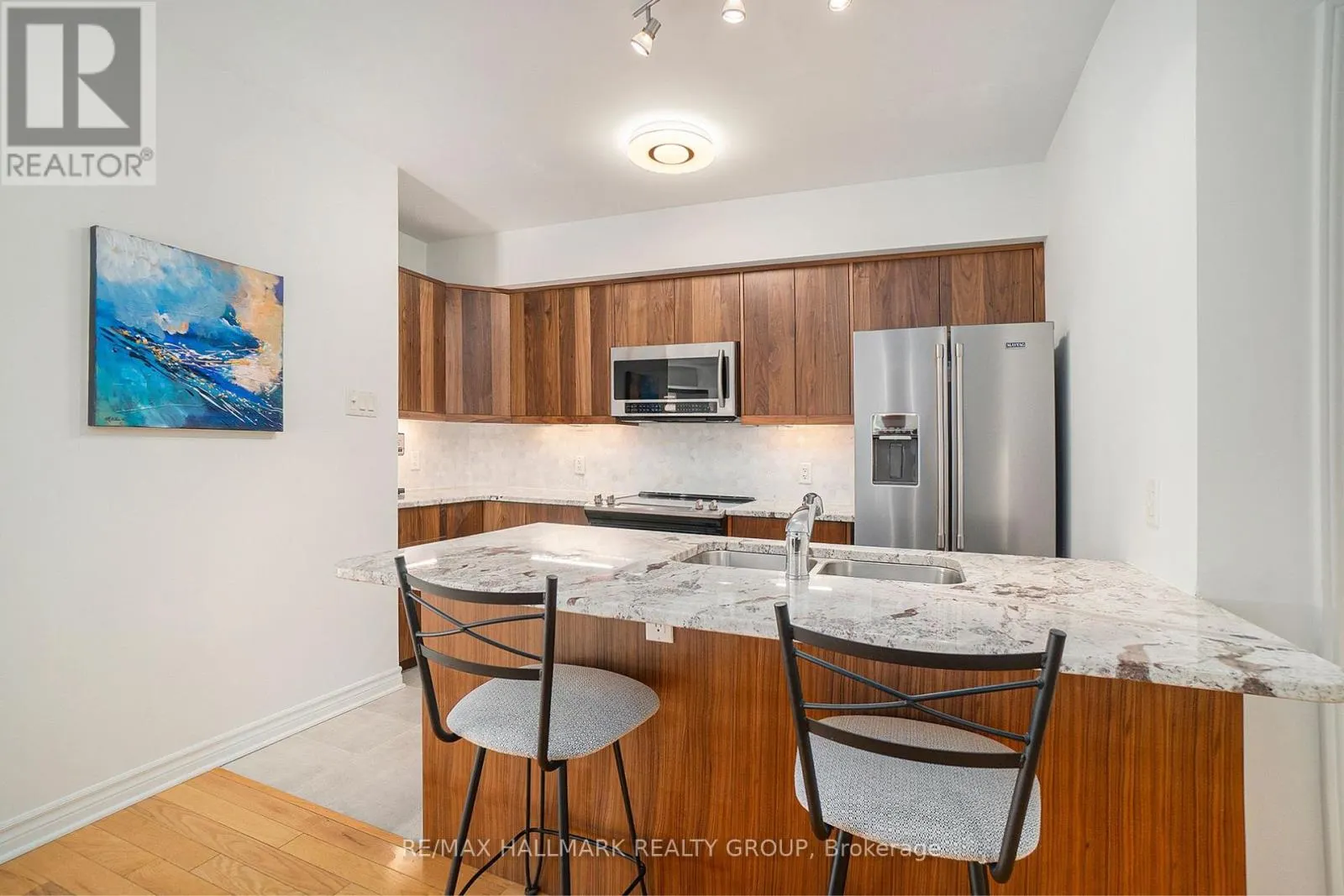 1601 - 445 LAURIER AVENUE W
