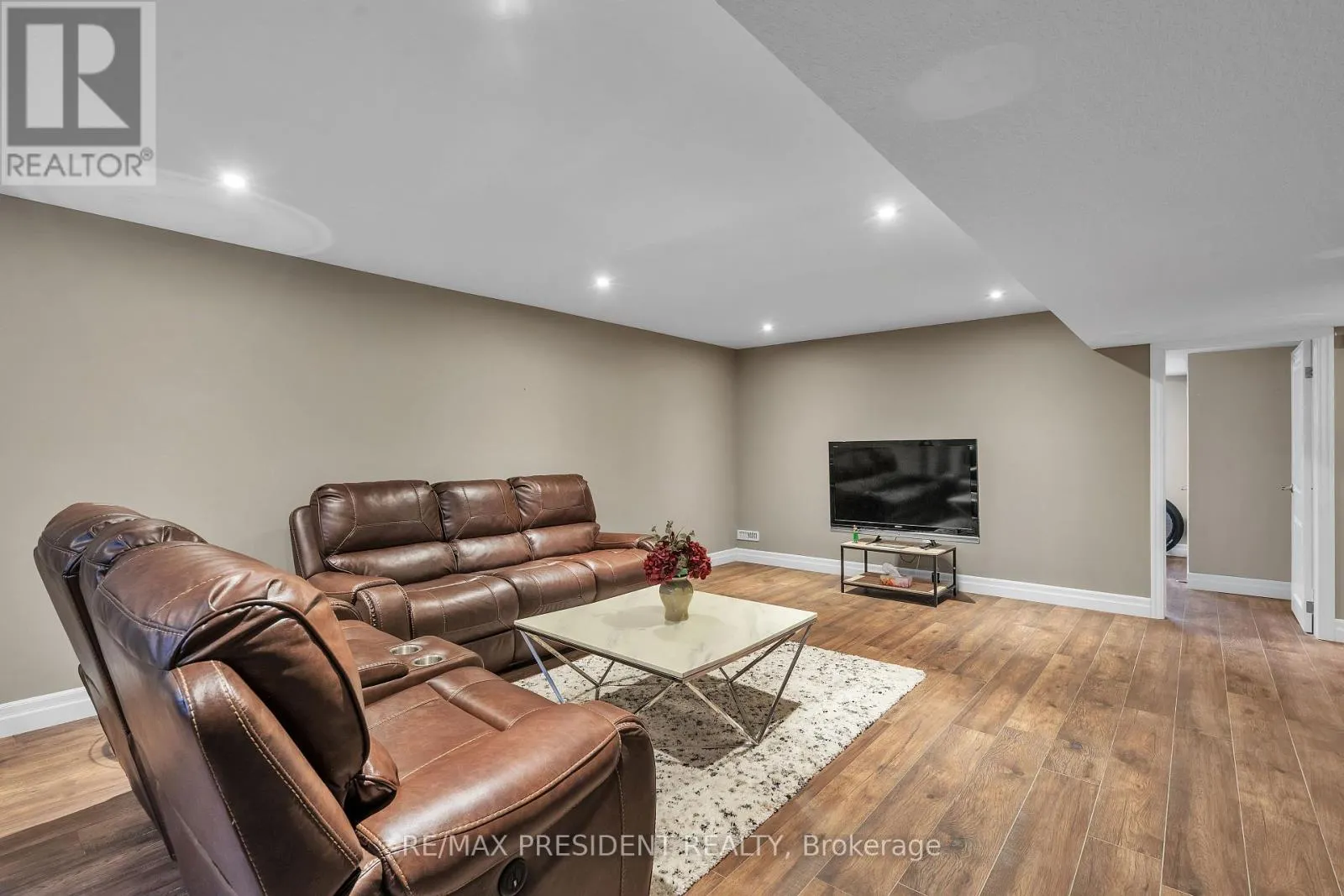 603 HAWTHORNE PLACE