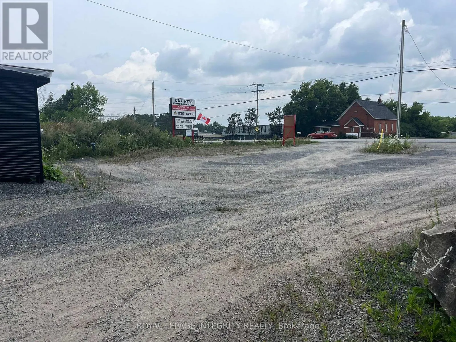 3009 CARP ROAD