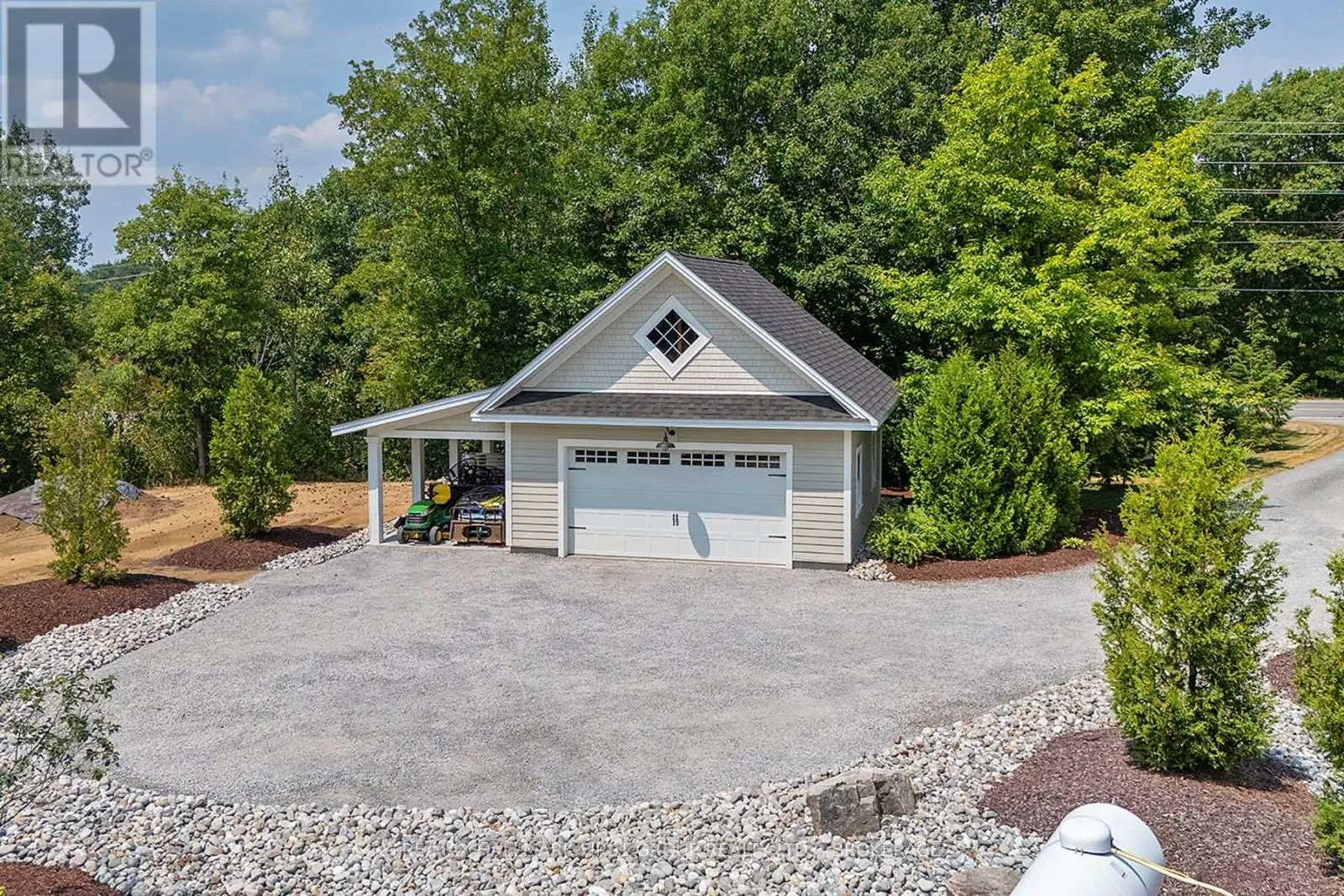 1335 COUNTY ROAD 2 ROAD