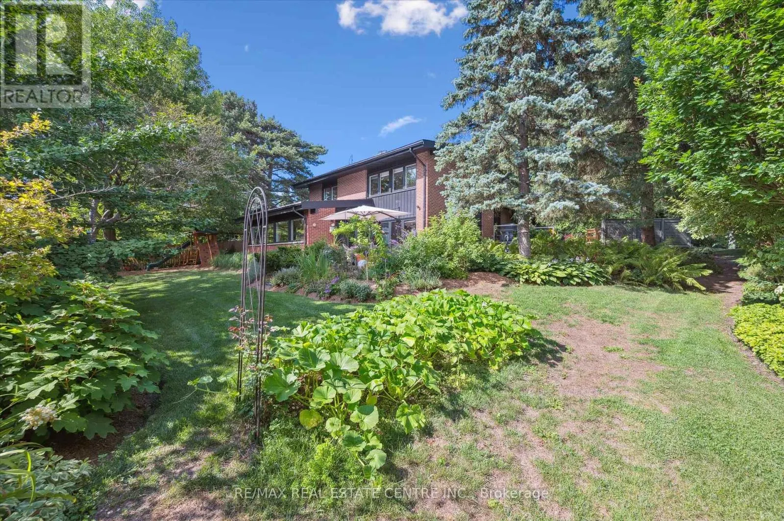 88 CALLANDER DRIVE