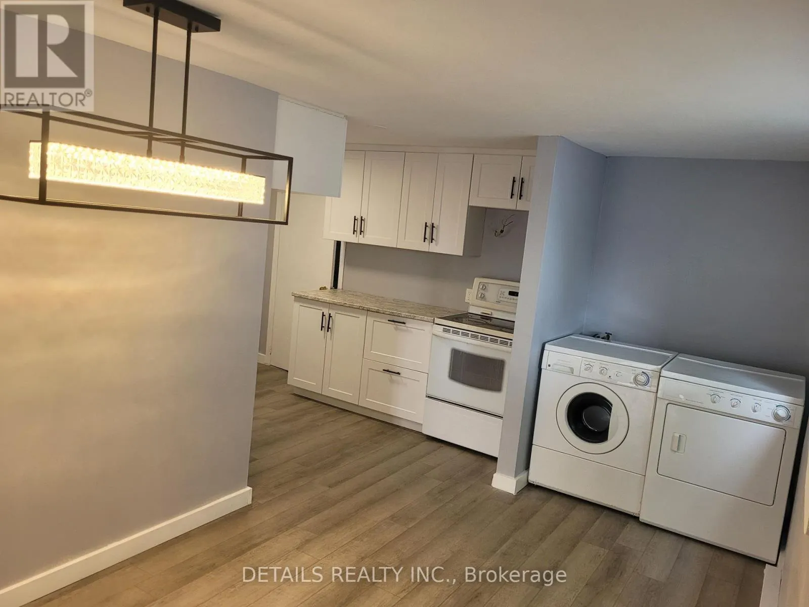 4559 STE CATHERINE STREET W