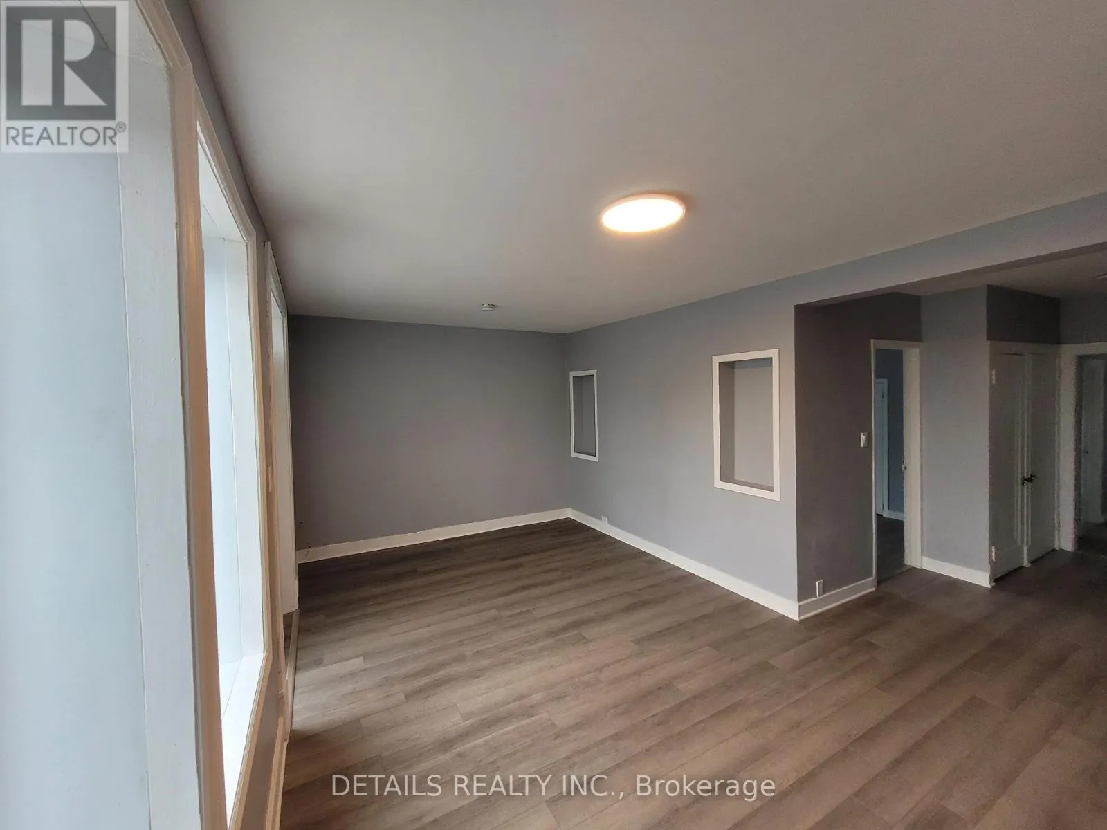 4559 STE CATHERINE STREET W