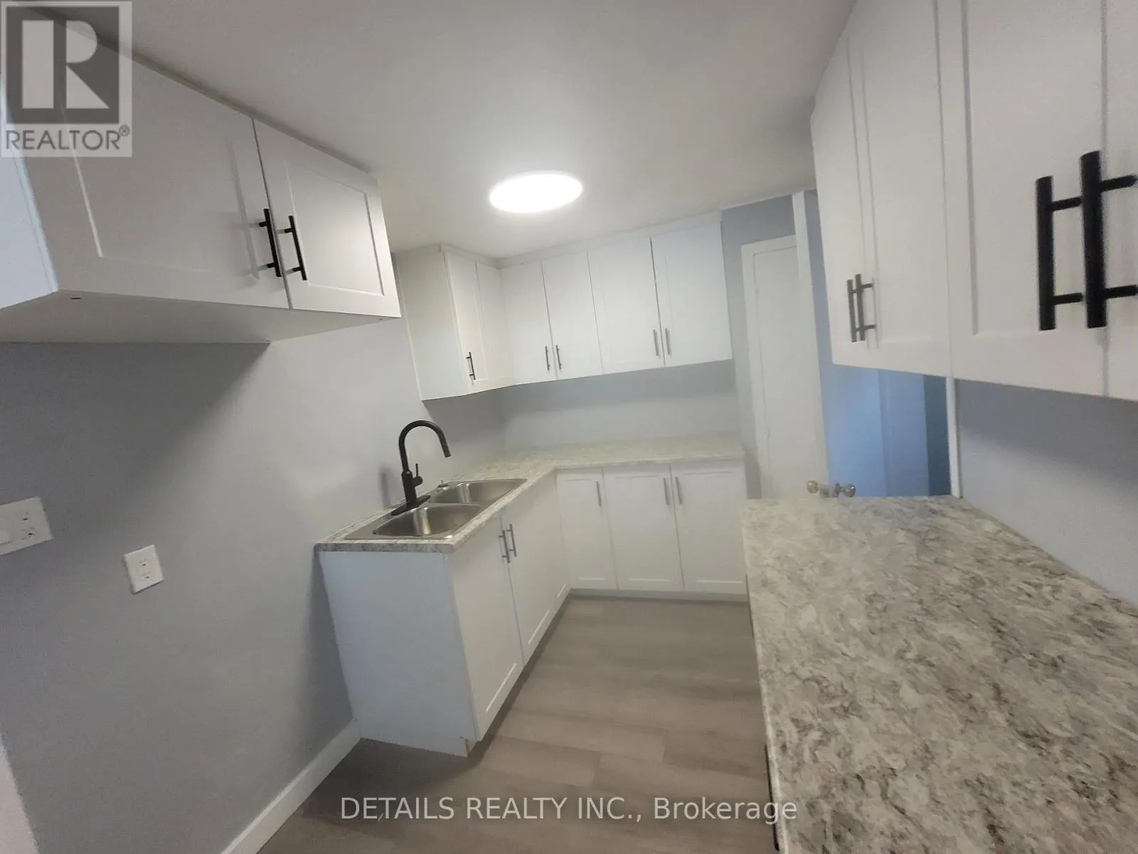 4559 STE CATHERINE STREET W