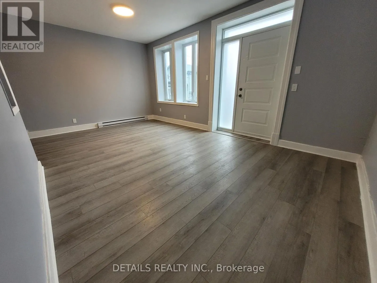 4559 STE CATHERINE STREET W