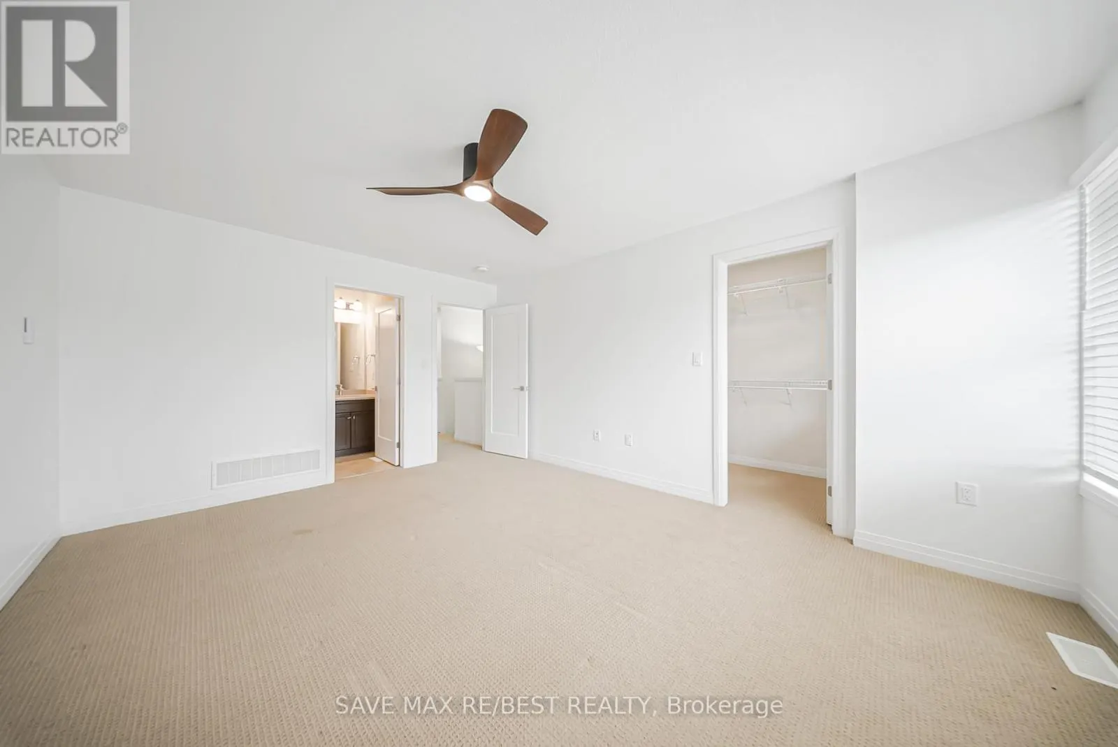 6 GREENWICH AVENUE