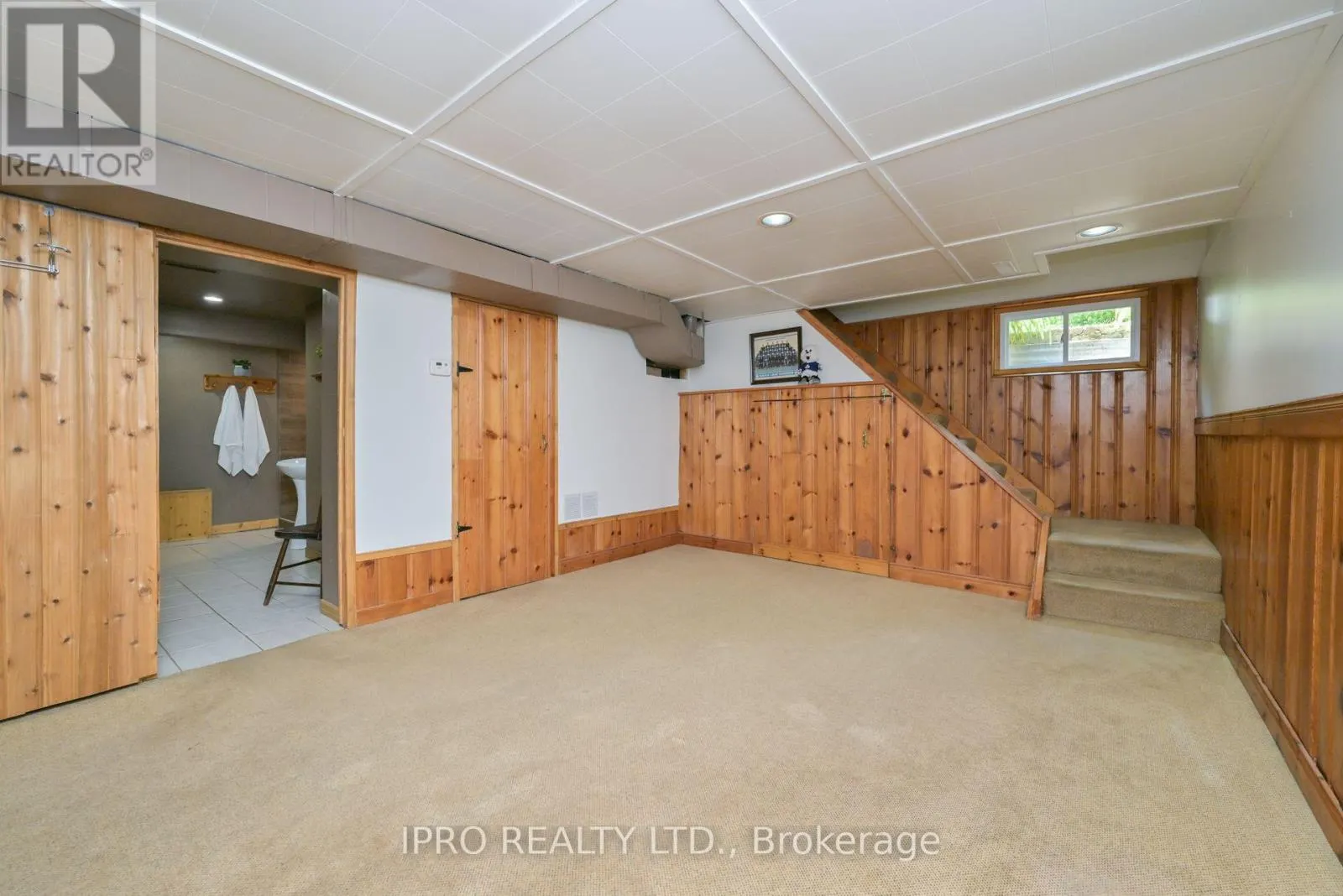 5 COOK CRESCENT