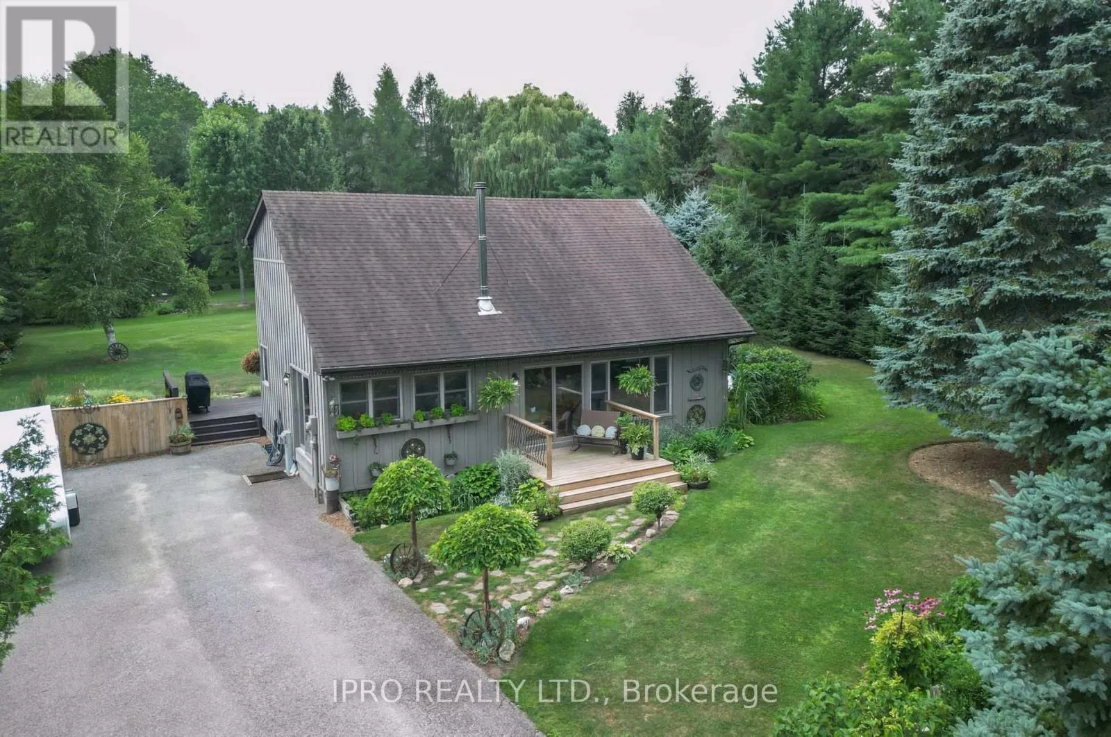5 COOK CRESCENT