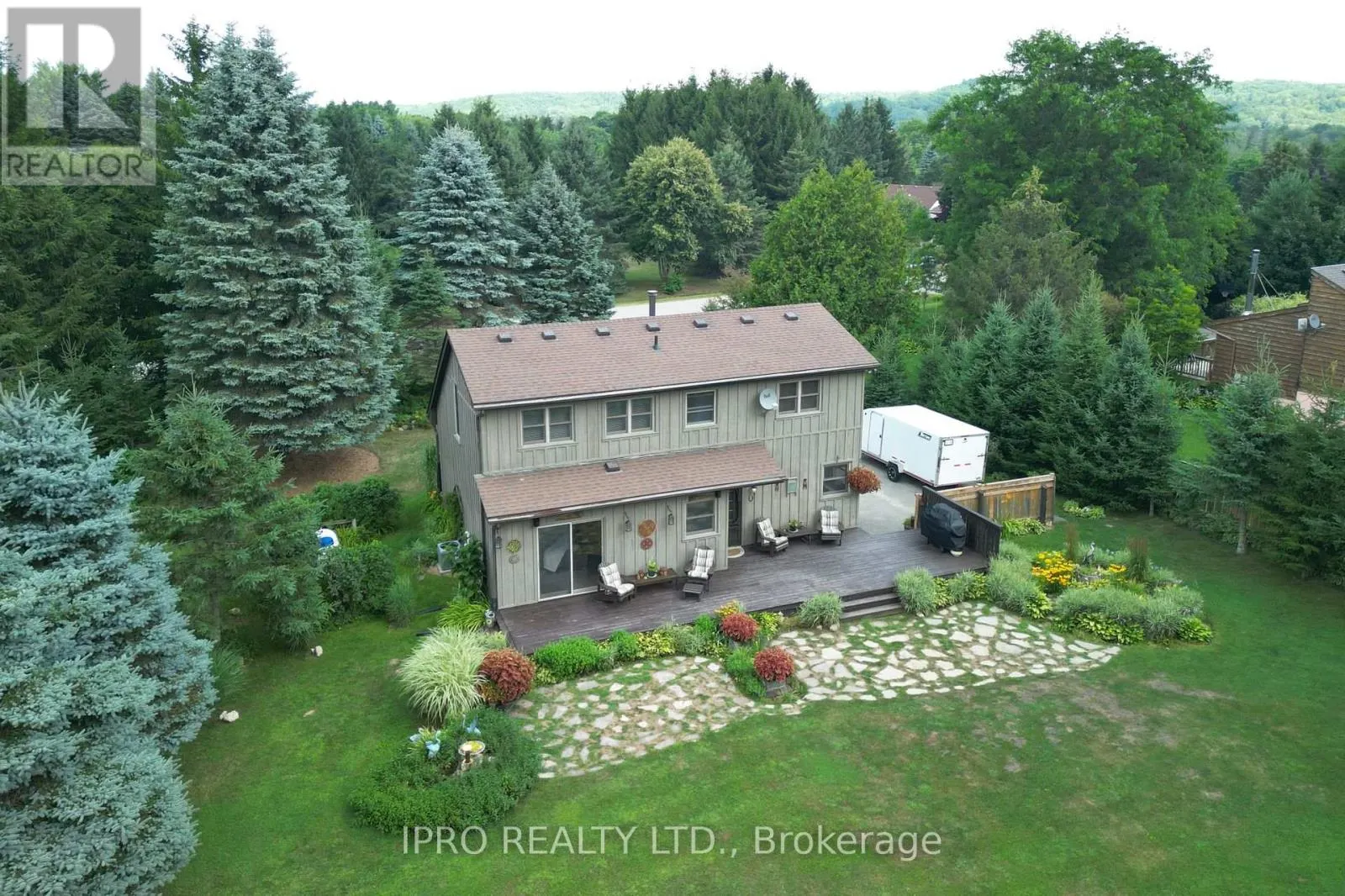 5 COOK CRESCENT