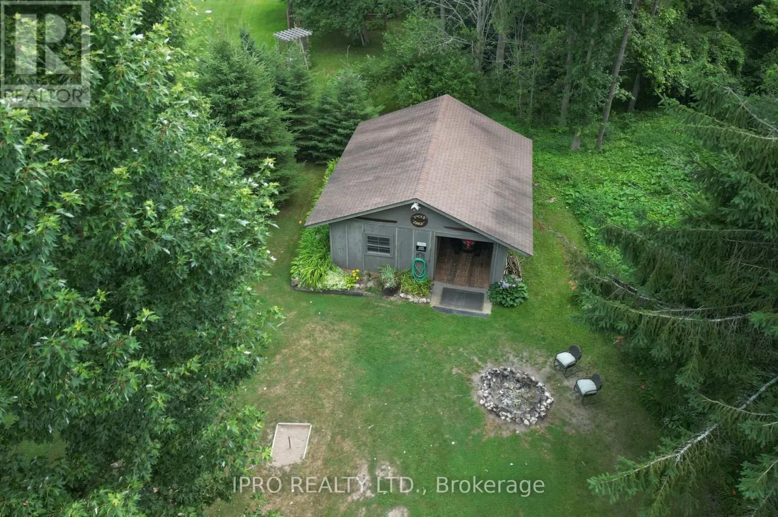 5 COOK CRESCENT