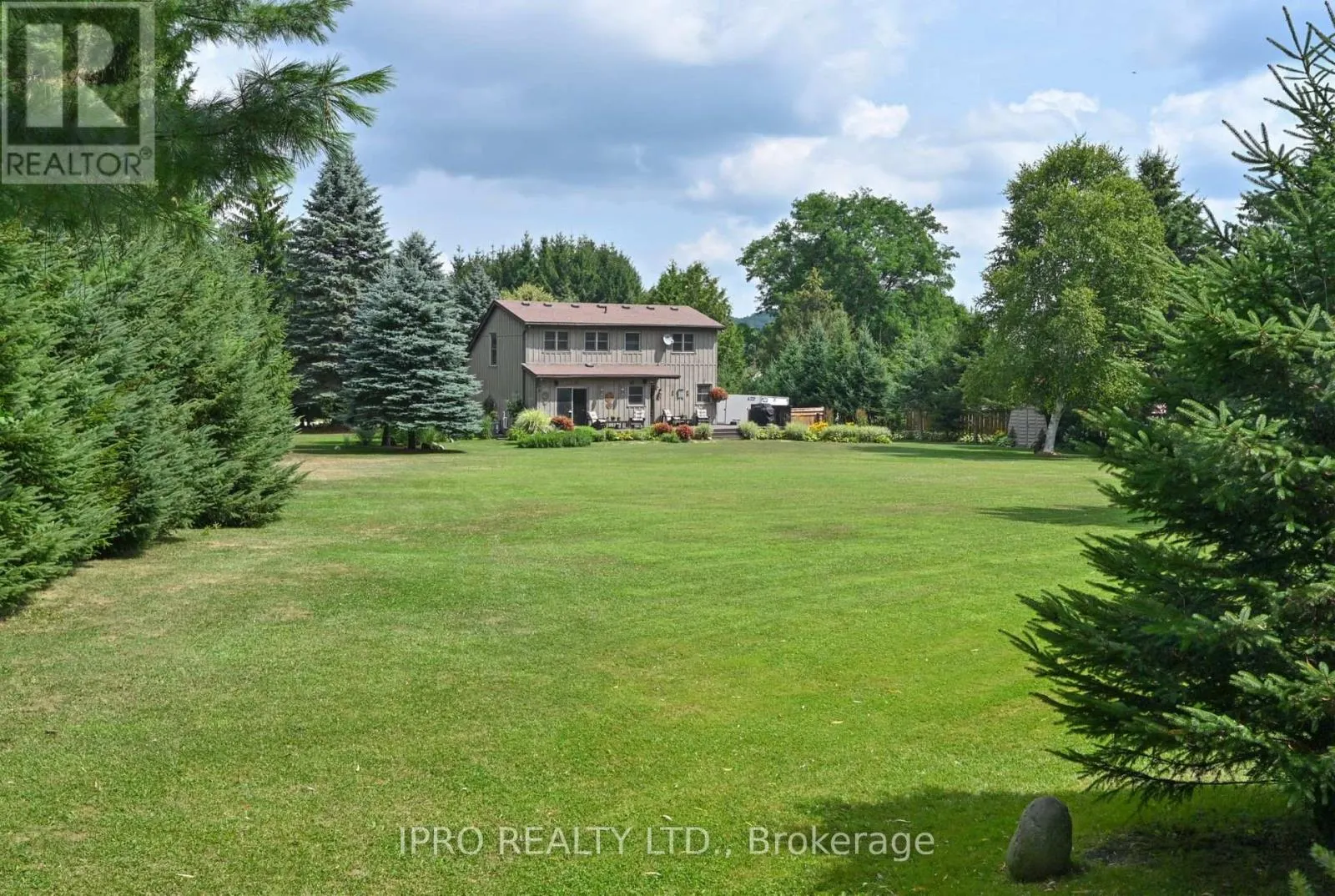 5 COOK CRESCENT