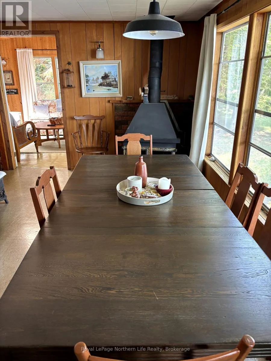 17 MUSKIE BAY, LAKE NIPISSING