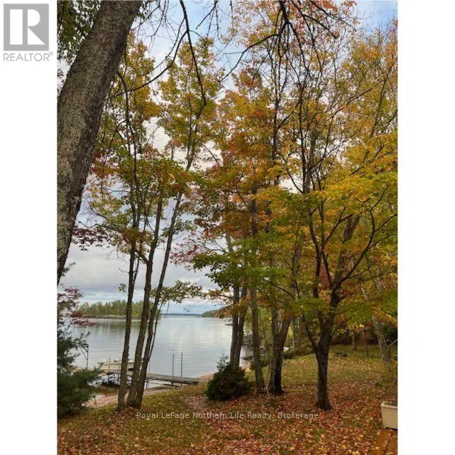 17 MUSKIE BAY, LAKE NIPISSING