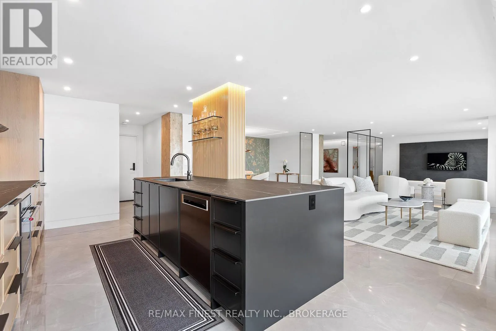 505 - 165 ONTARIO STREET, #505