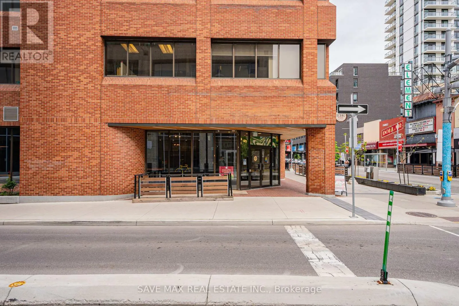 73 KING STREET W