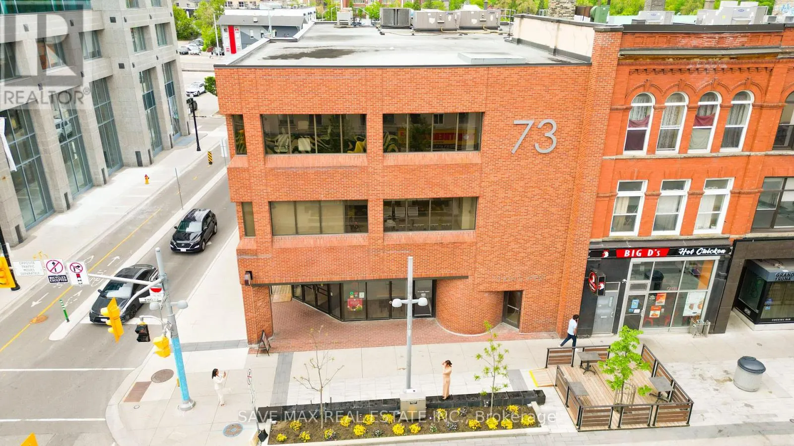 73 KING STREET W