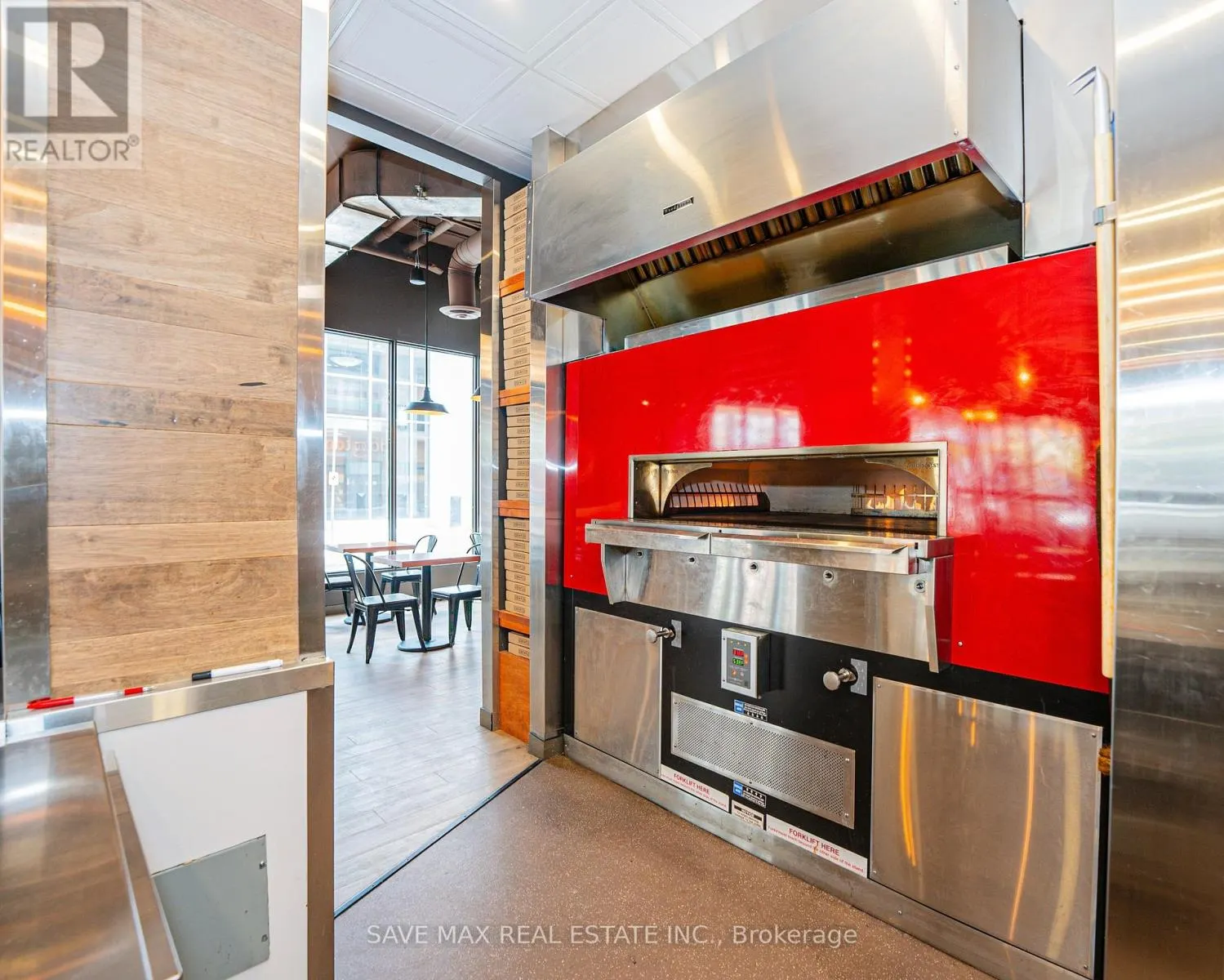 73 KING STREET W