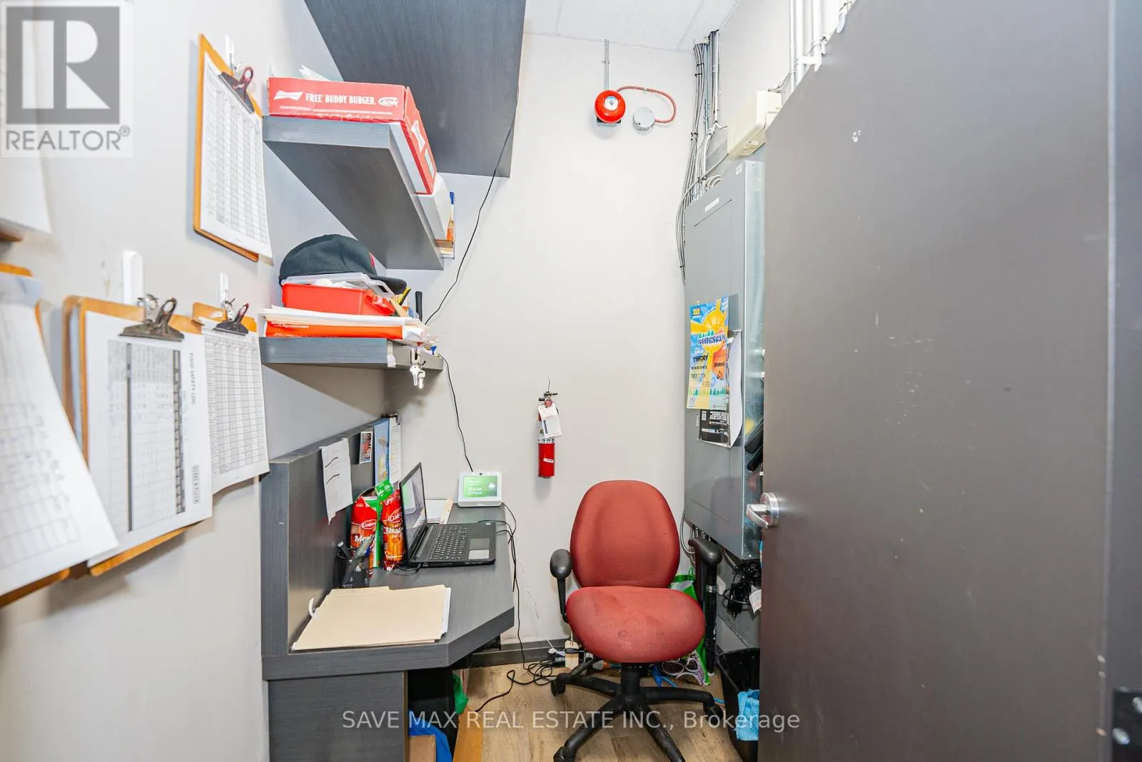 73 KING STREET W