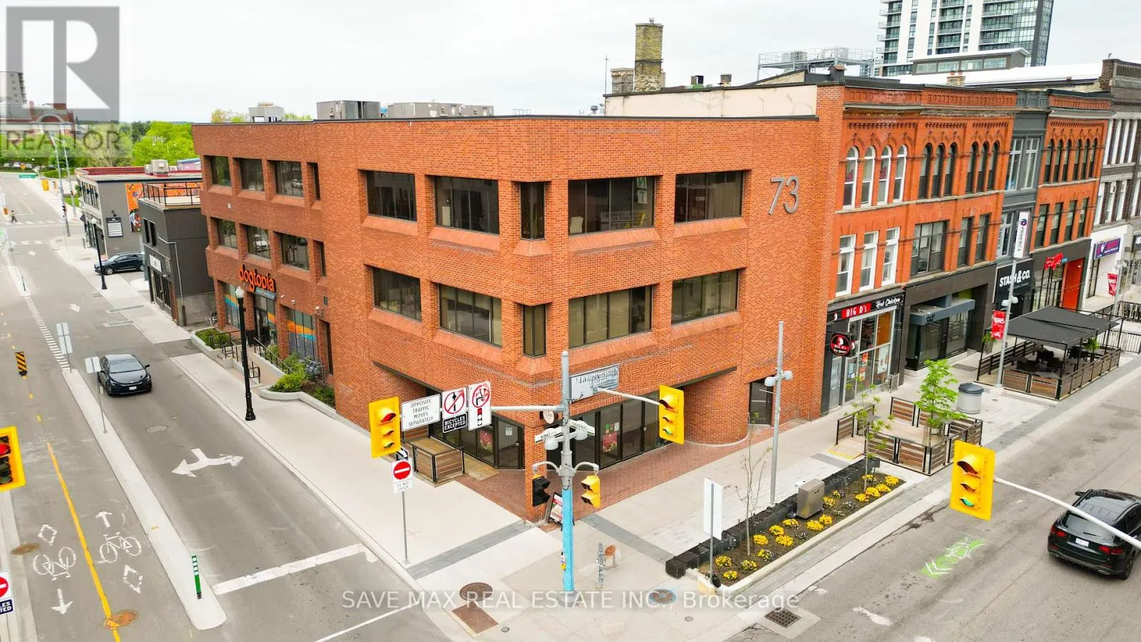 73 KING STREET W