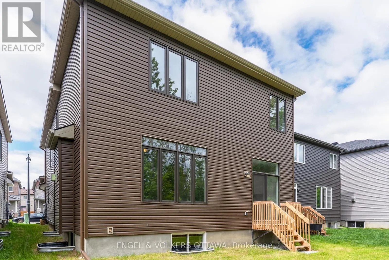333 ELSIE MACGILL WALK