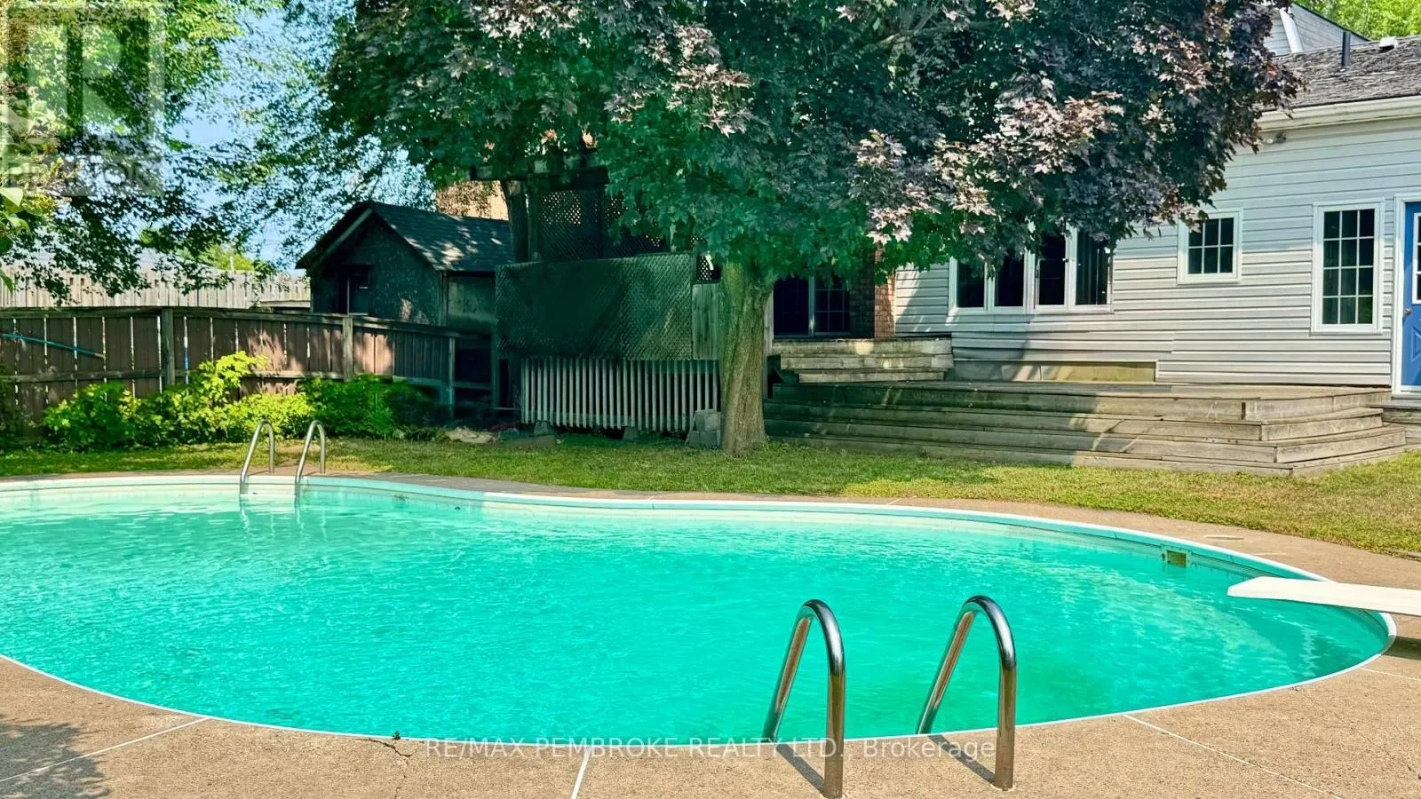 590 BOUNDARY ROAD