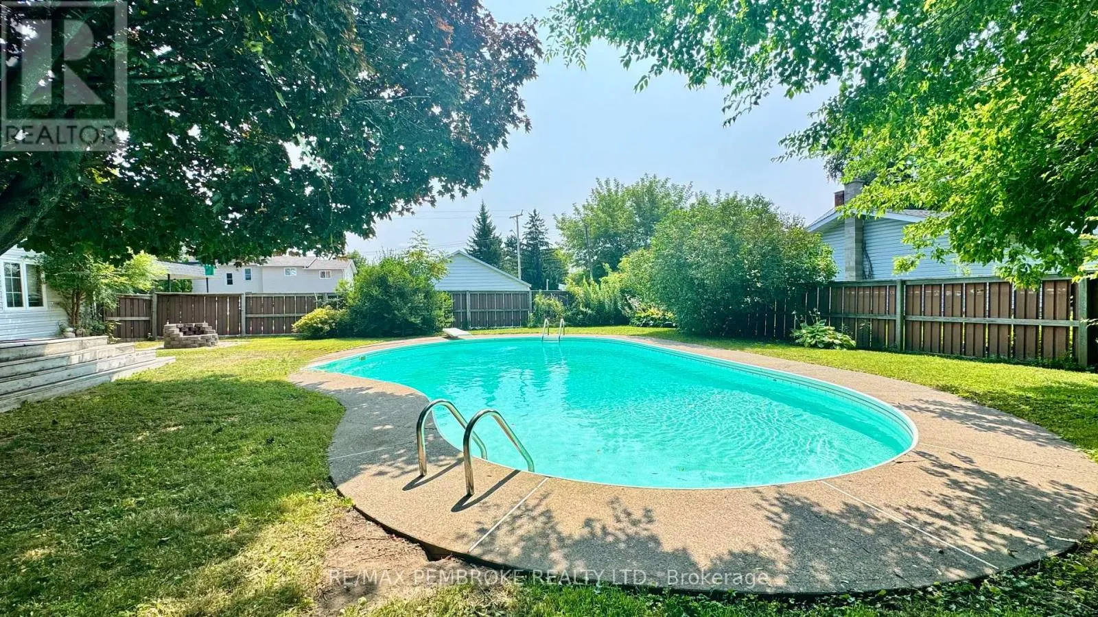 590 BOUNDARY ROAD