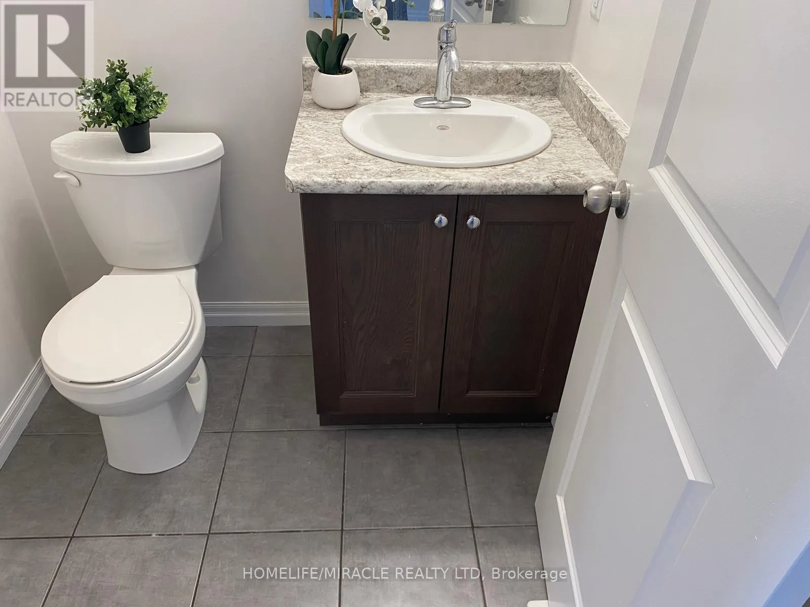 46 - 135 HARDCASTLE DRIVE