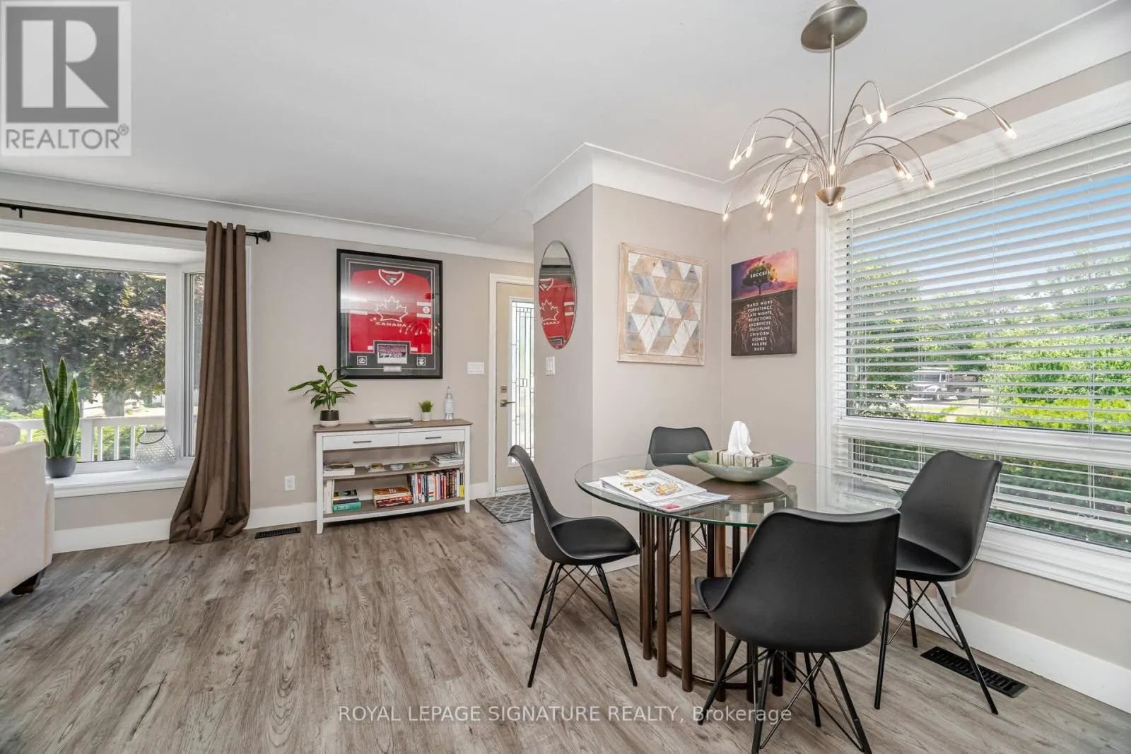 77 FAIRVIEW ROAD