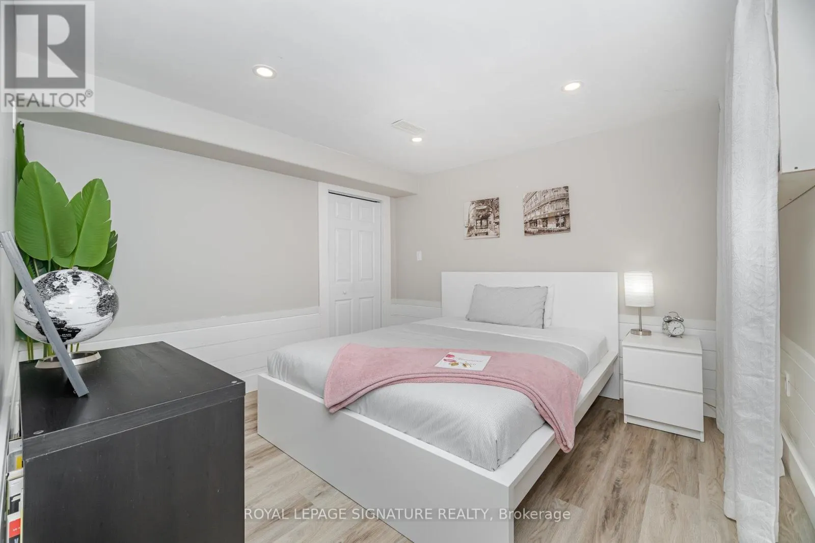 77 FAIRVIEW ROAD