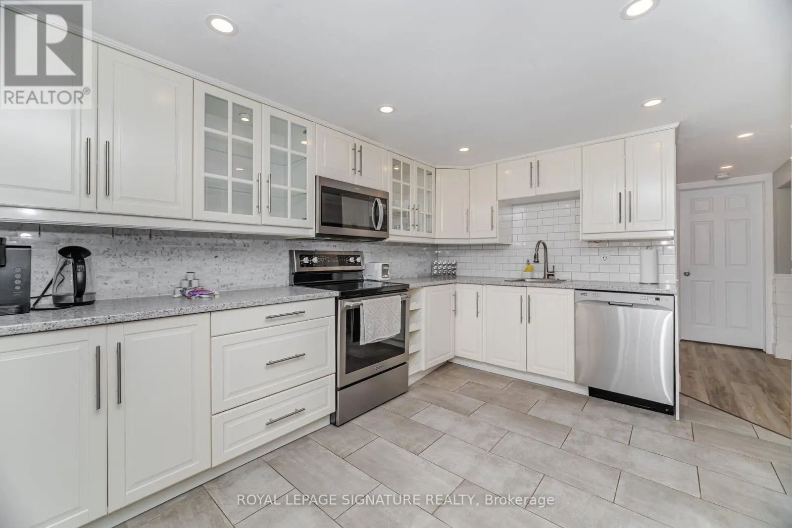 77 FAIRVIEW ROAD