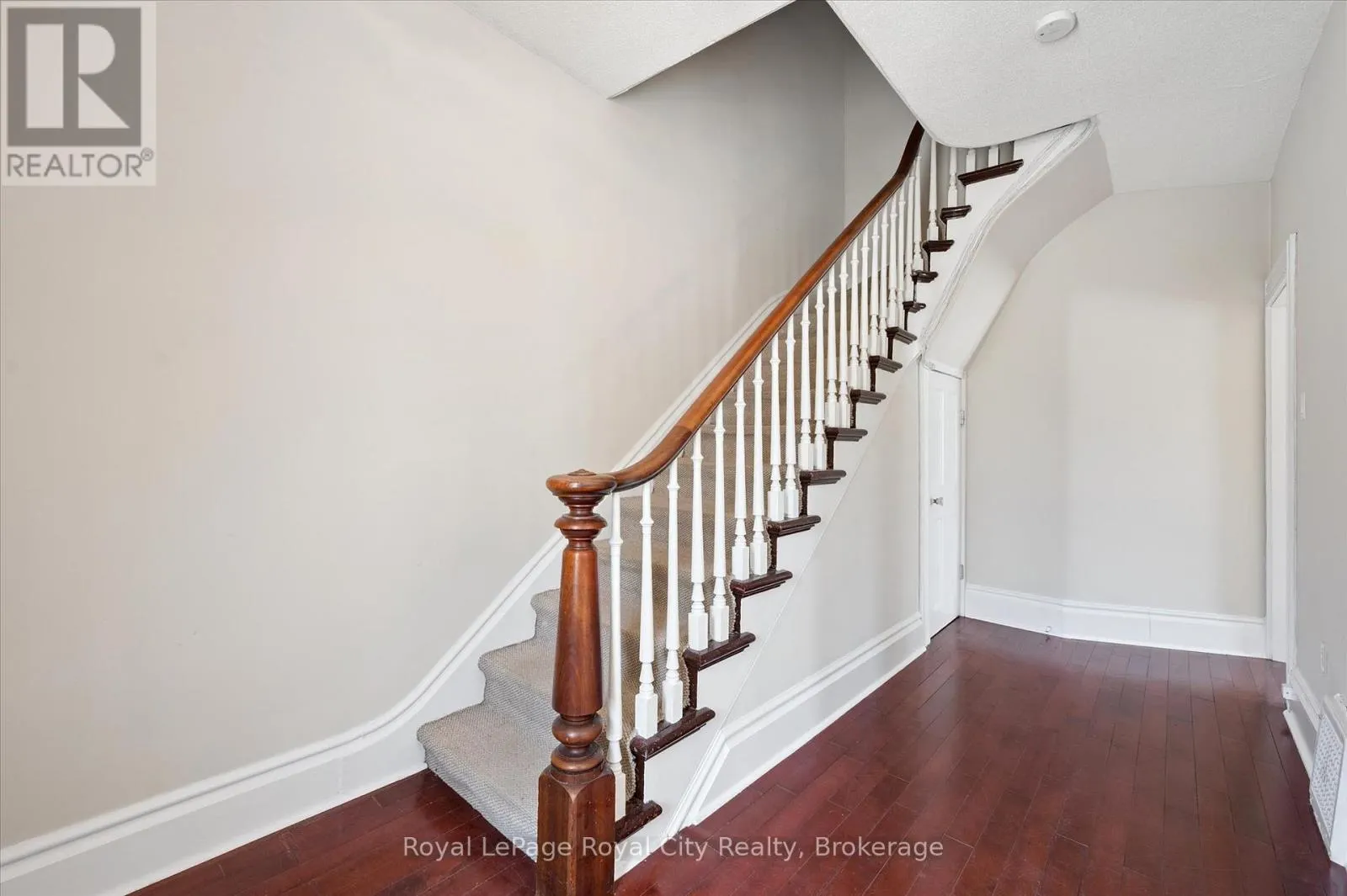 363 WOOLWICH STREET
