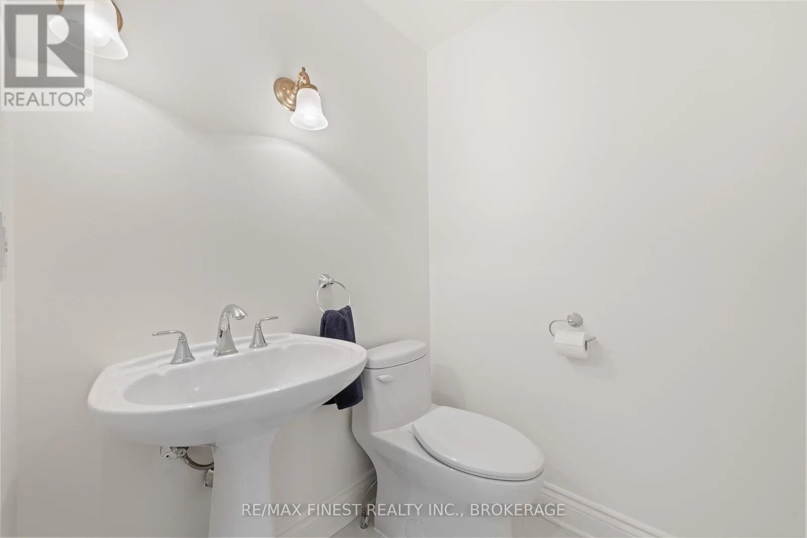 5 - 111 ECHO DRIVE, #5