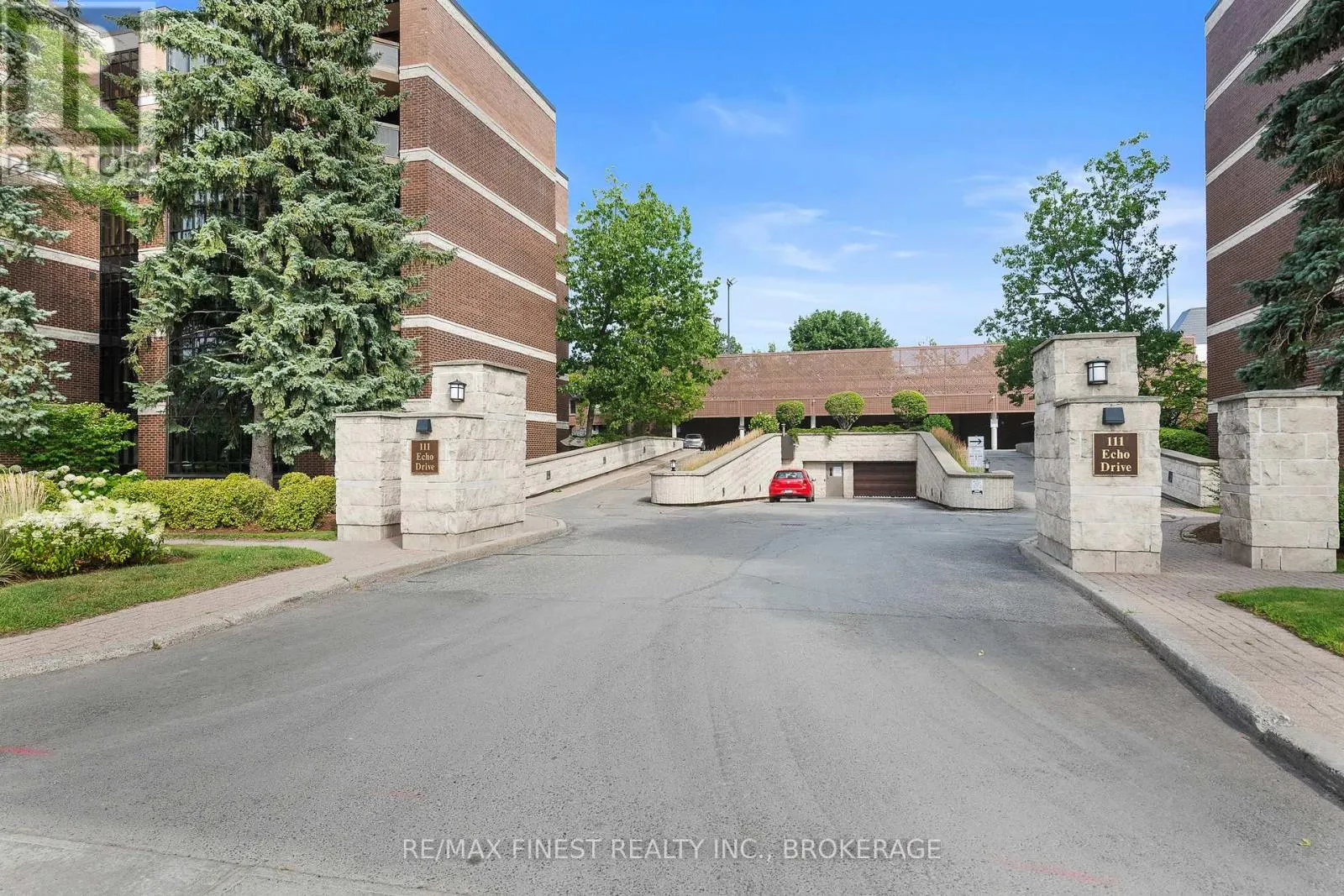 5 - 111 ECHO DRIVE, #5