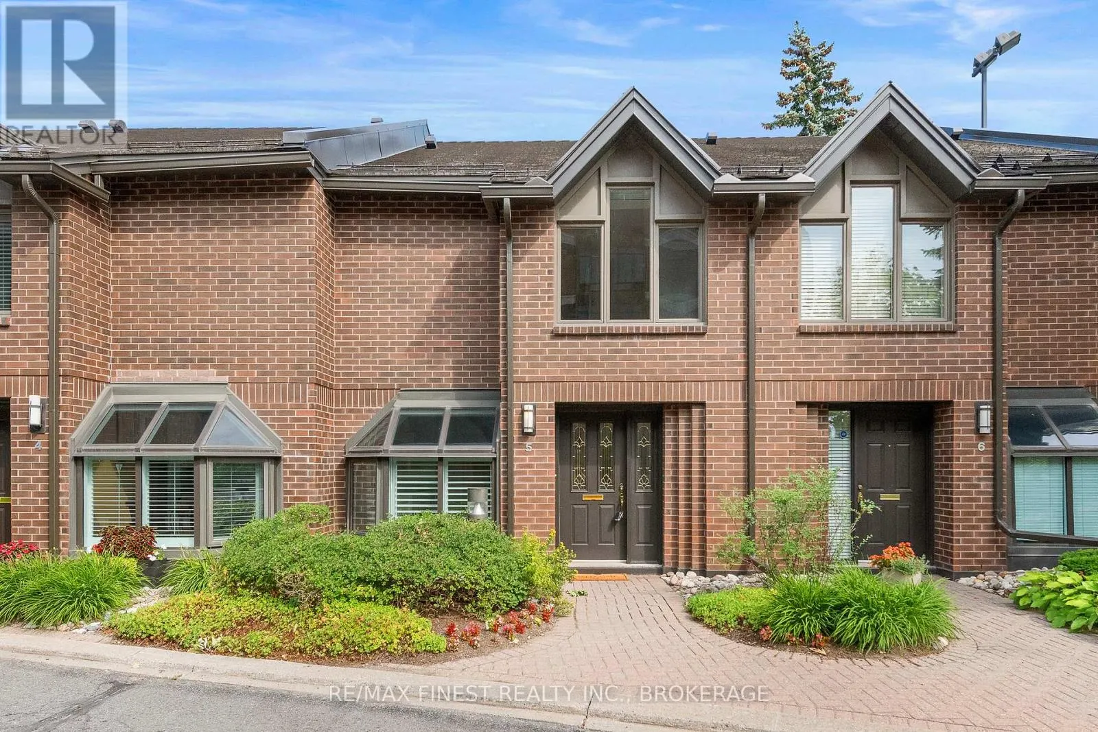 5 - 111 ECHO DRIVE, #5