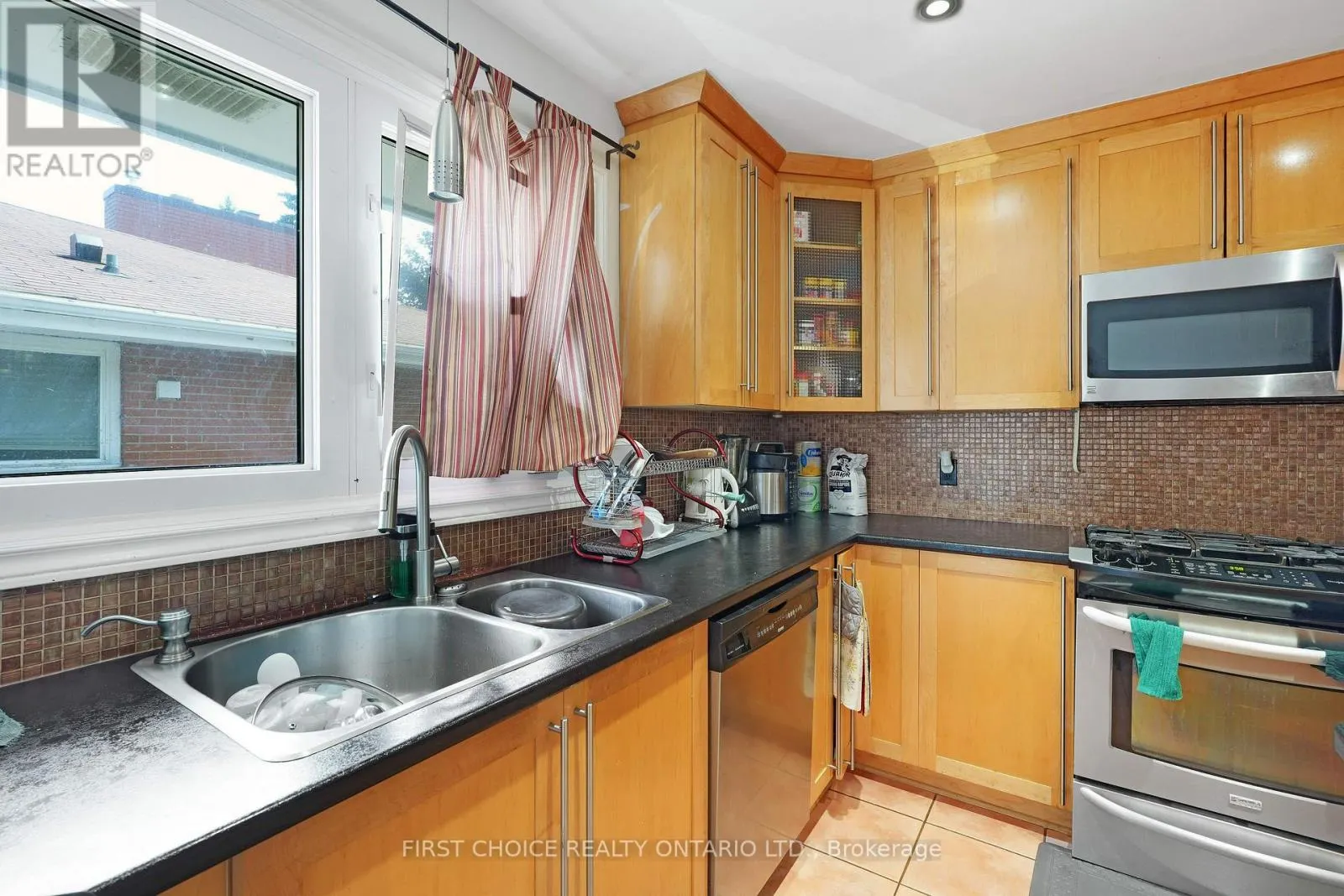1753 HERON ROAD