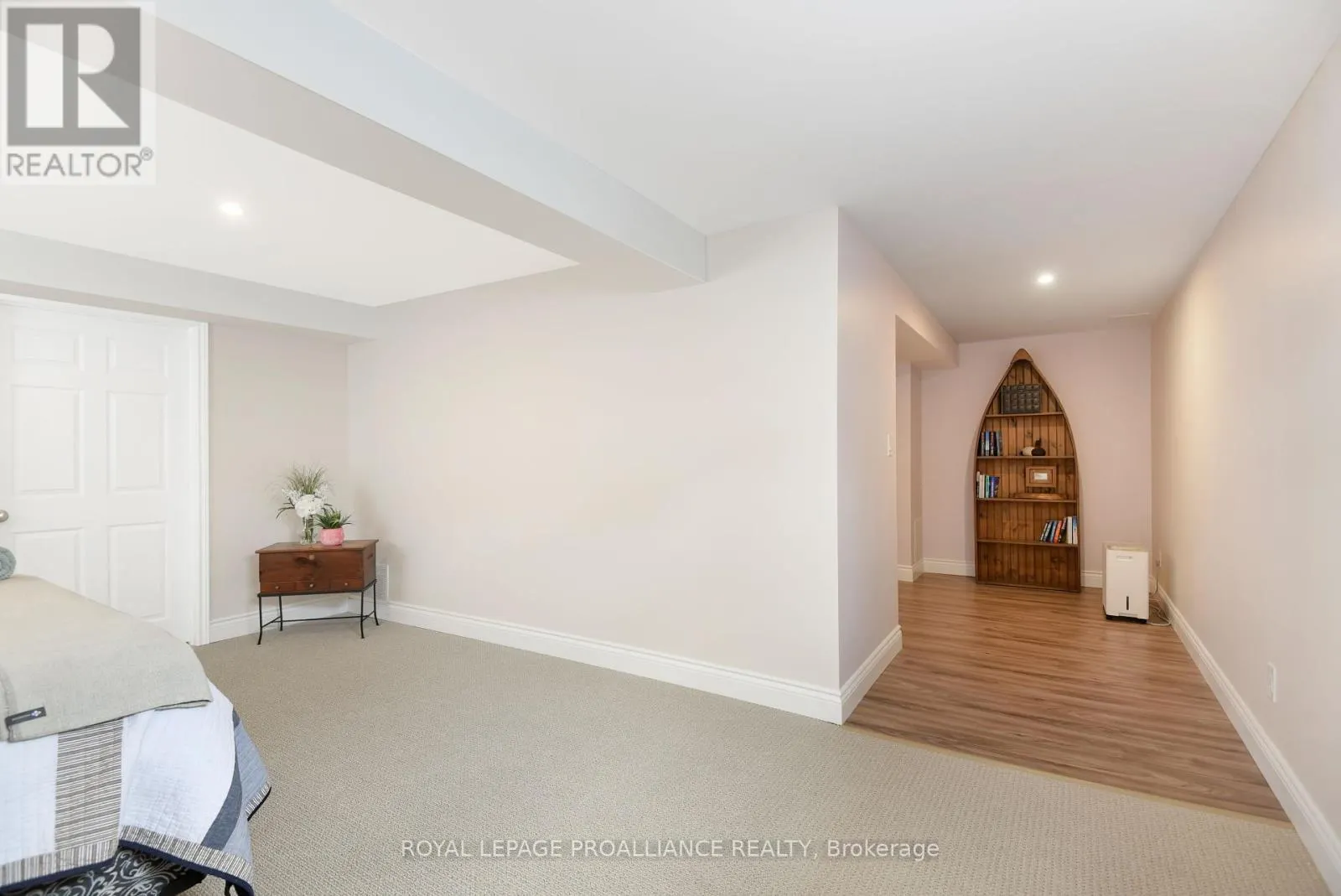 1047 FITZSIMMONS DRIVE