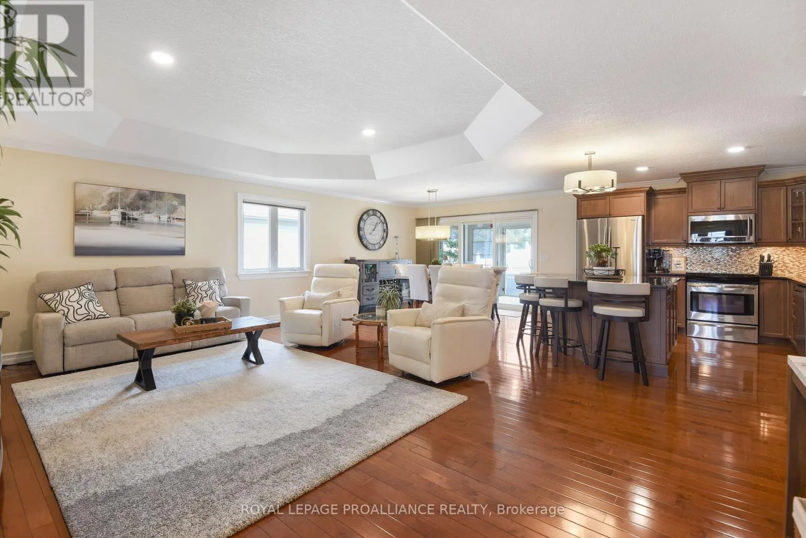 1047 FITZSIMMONS DRIVE
