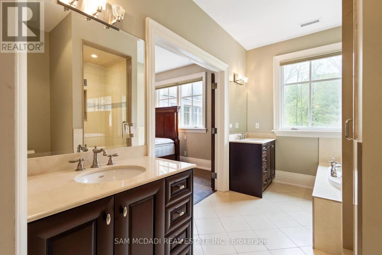 839 LAKESHORE ROAD